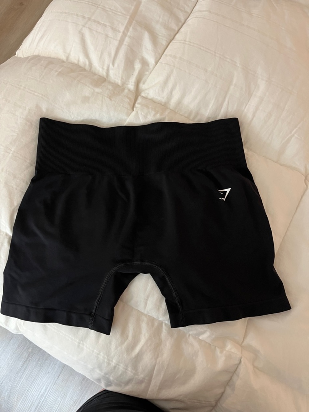 Gymshark black seamless gym short size Large